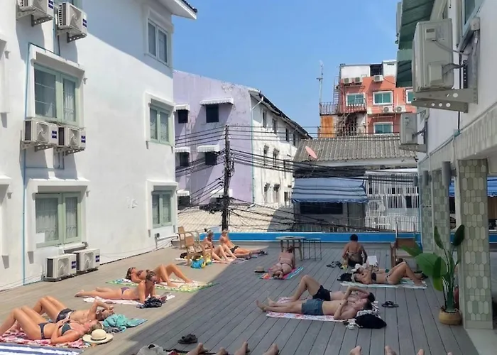 Easy Monday Pool Capsule - Old Town Hotel cápsula