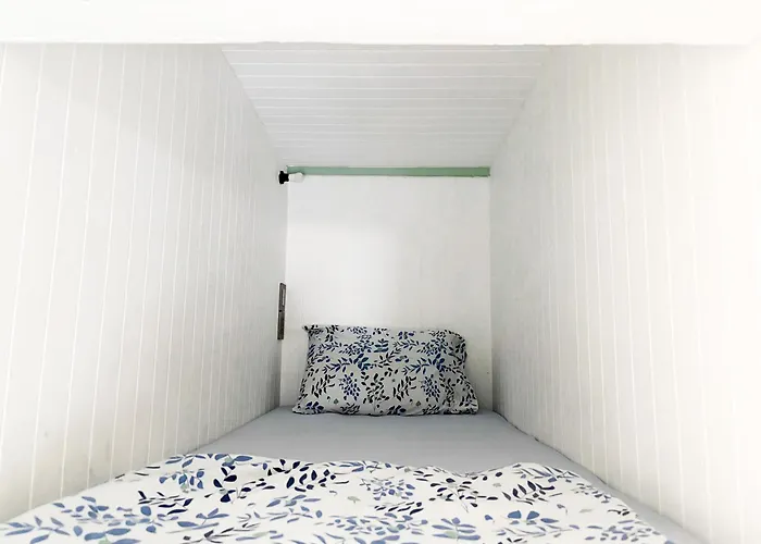 Easy Monday Pool Capsule - Old Town * Bangkok
