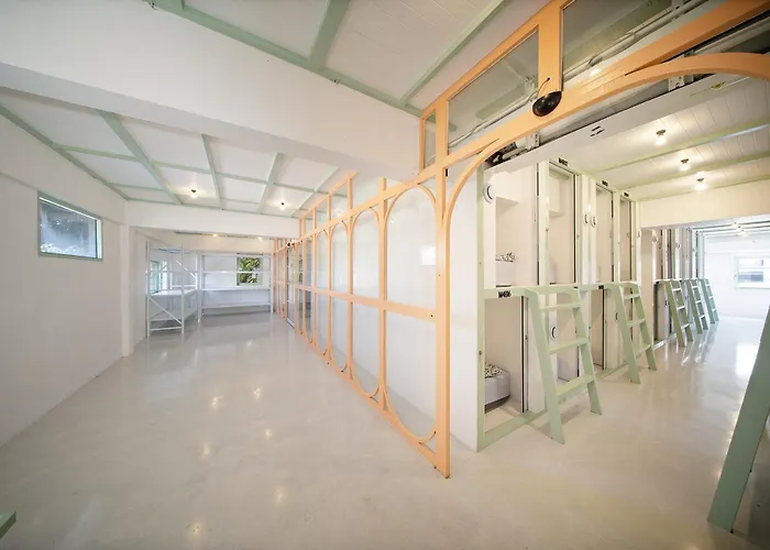Easy Monday Pool Capsule - Old Town * Bangkok