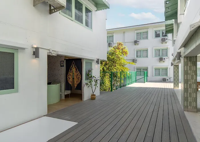 Easy Monday Pool Capsule - Old Town * Bangkok